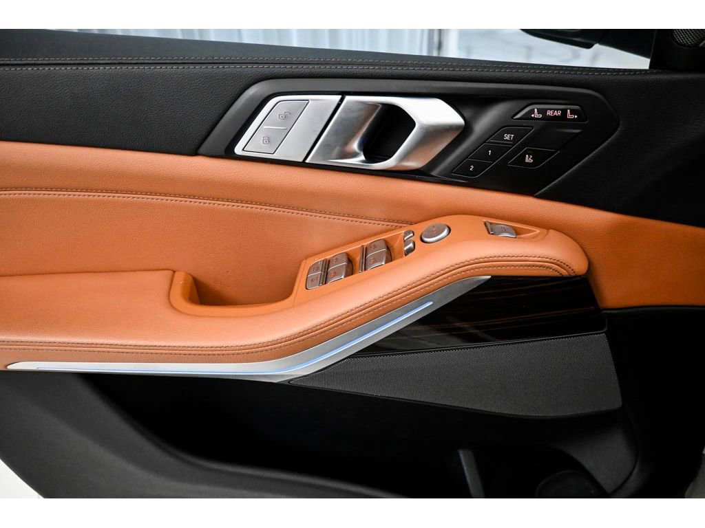 Used 2020 BMW X7 xDrive40i w/ Premium Package image 8