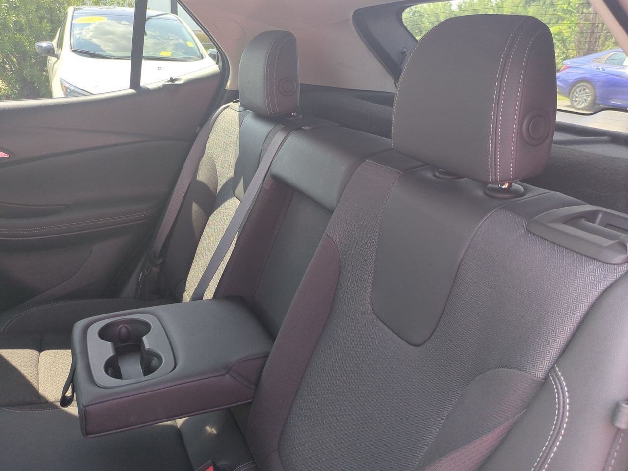 Used 2023 Buick Encore GX Select w/ Sport Touring Package FWD image 31