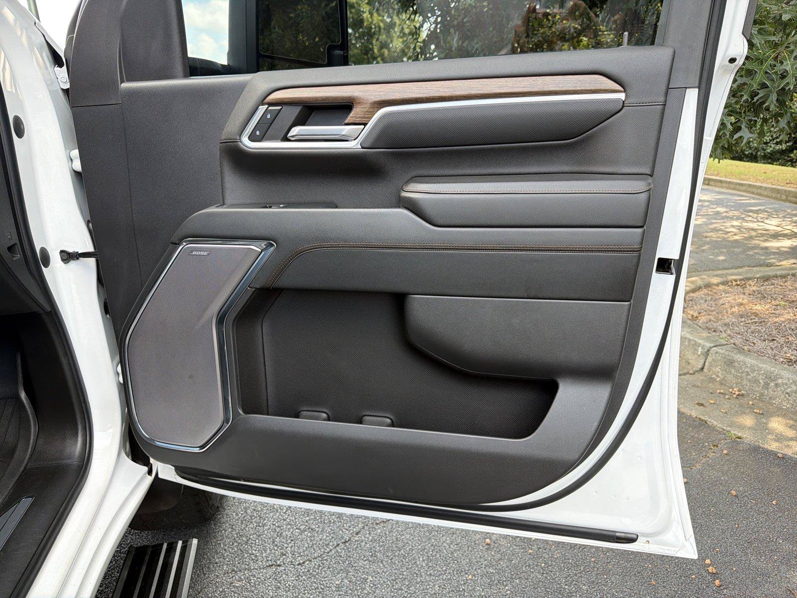 Certified 2024 Chevrolet Silverado 2500 High Country w/ LPO, Dark Essentials Package AWD/4WD image 12
