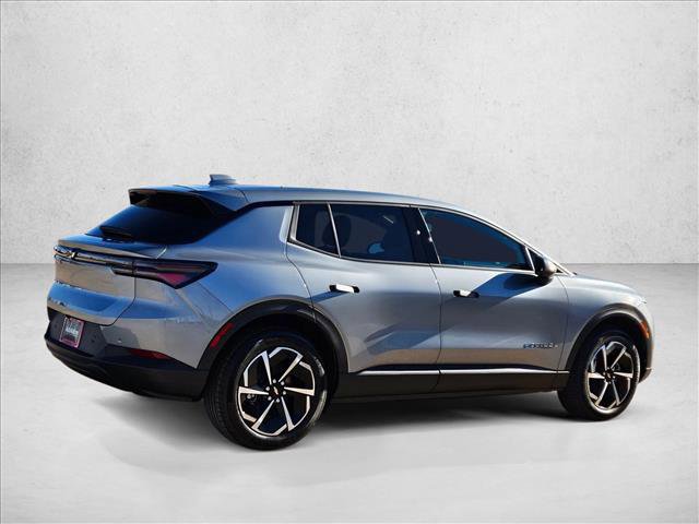 New 2026 Chevrolet Equinox EV LT image 2