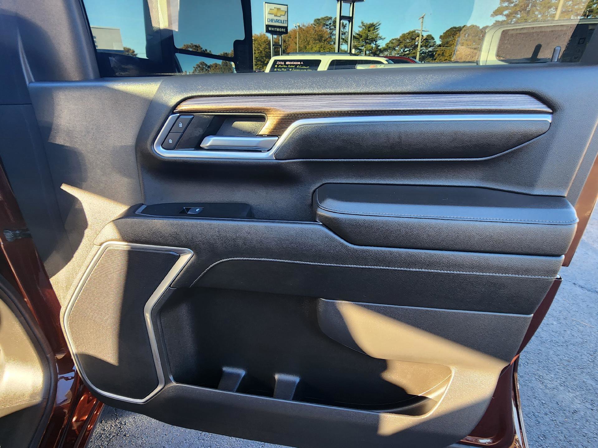 Used 2024 Chevrolet Silverado 2500 LT w/ Convenience Package image 12