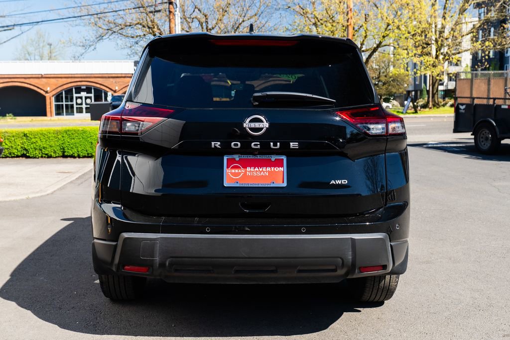 Certified 2025 Nissan Rogue S image 5
