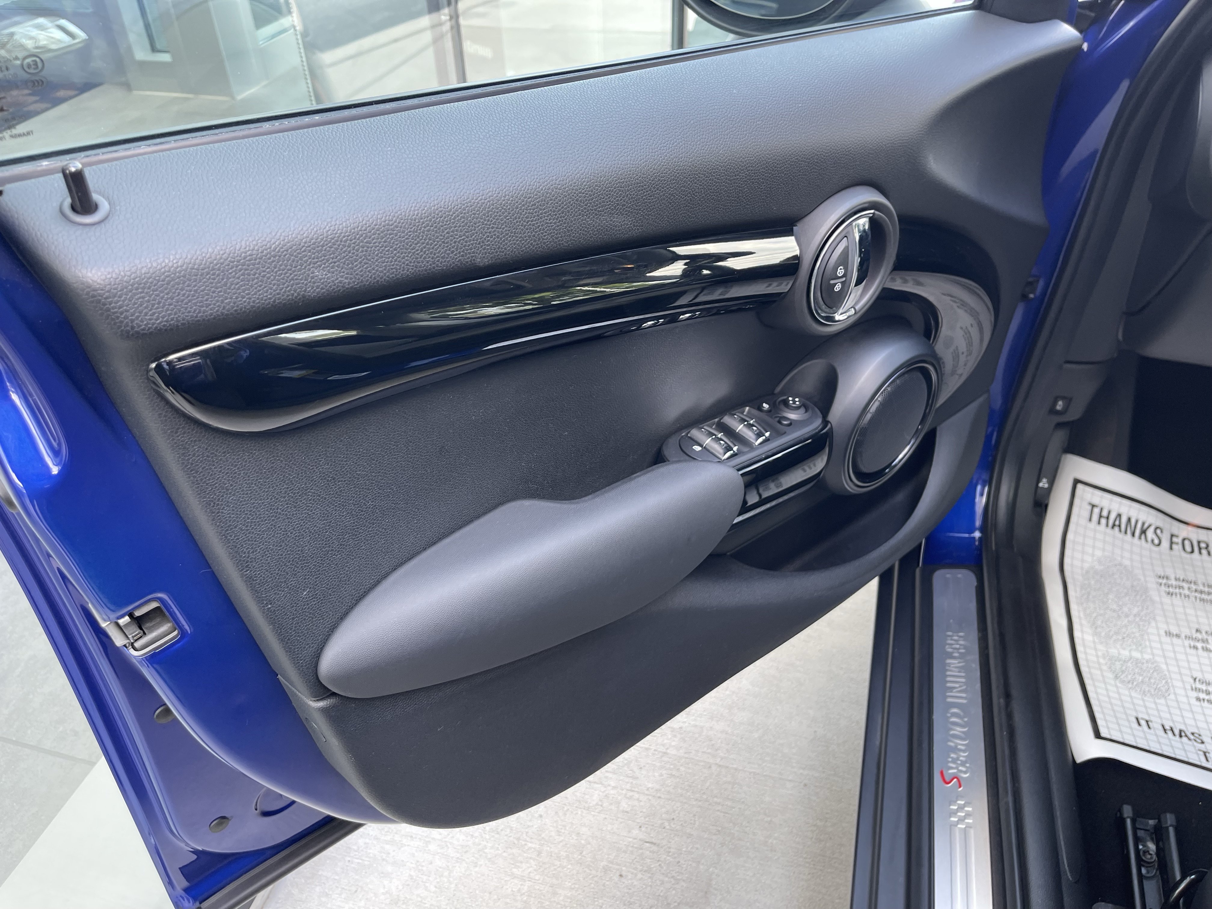 Used 2021 MINI Cooper S w/ Driver Assistance Package FWD image 9