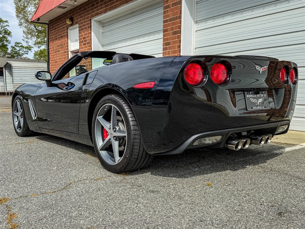 Used 2011 Chevrolet Corvette Convertible w/ Preferred Equipment Group RWD image 25