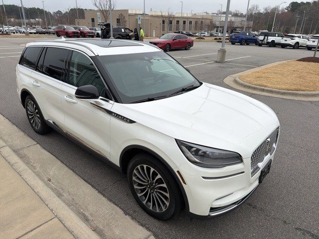 Certified 2023 Lincoln Aviator Reserve w/ Elements Package Plus image 8