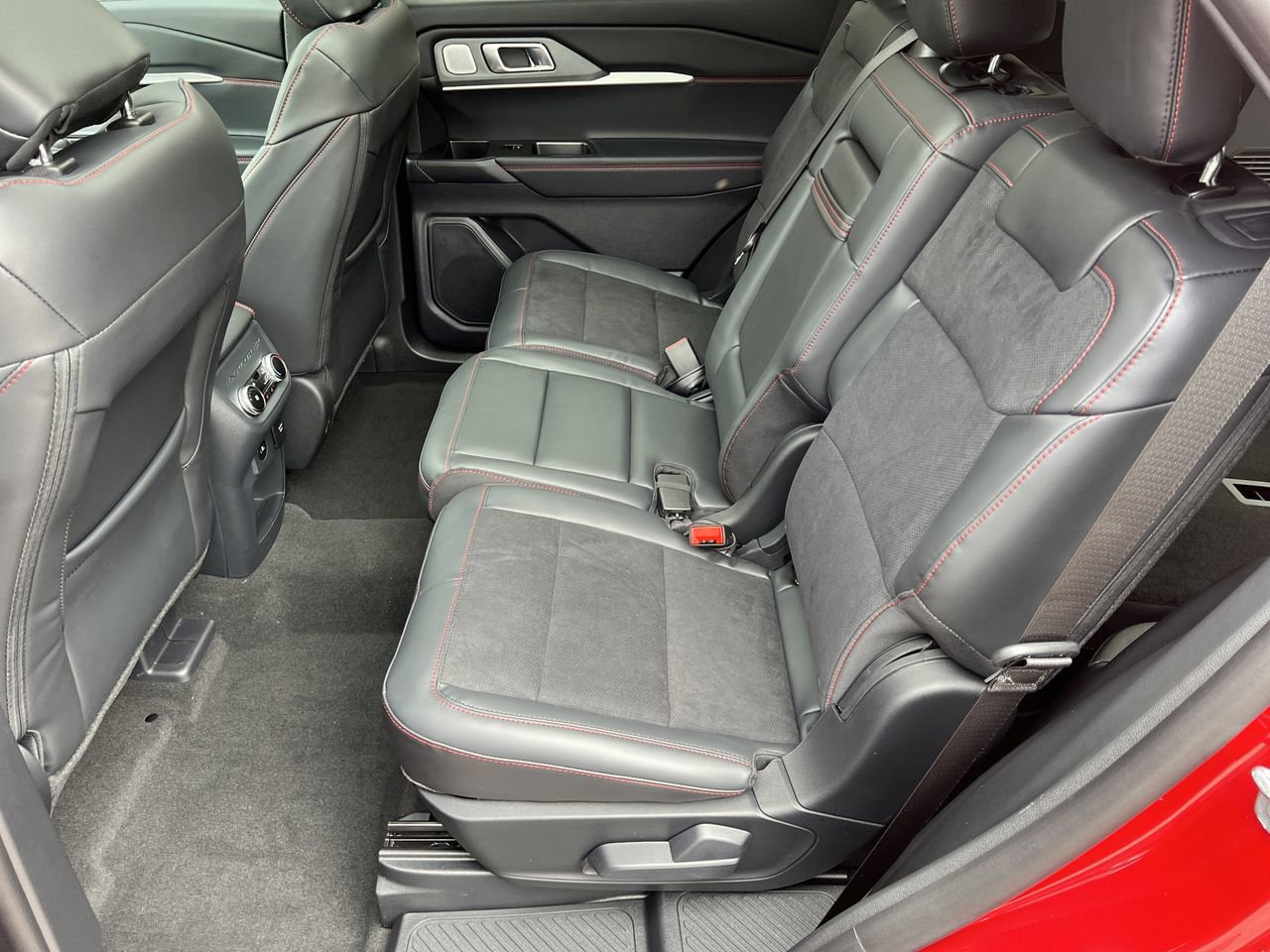 New 2026 Ford Explorer ST w/ Sun And Sound Package image 22