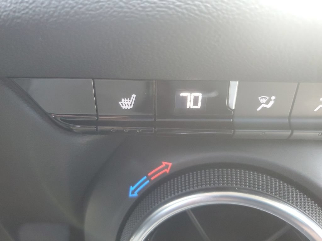 Used 2024 Chevrolet Blazer LT w/ Convenience Package FWD image 23