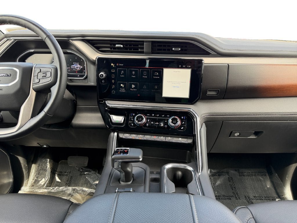 Used 2024 GMC Sierra 1500 Denali AWD/4WD image 18