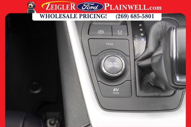 Used 2022 Toyota RAV4 XSE image 23