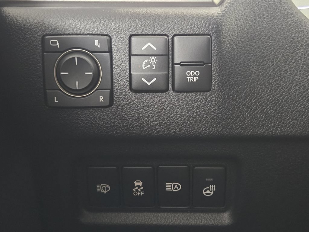 Used 2023 Lexus GX 460 Premium w/ Premium Package AWD/4WD image 23