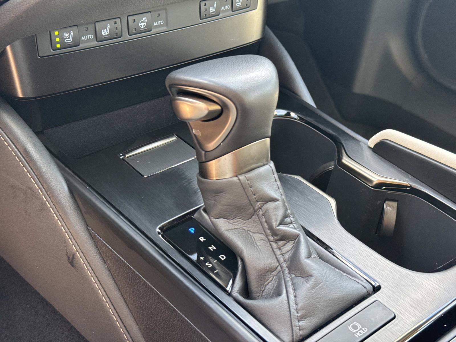 Used 2025 Lexus ES 350 w/ Premium Package FWD image 26