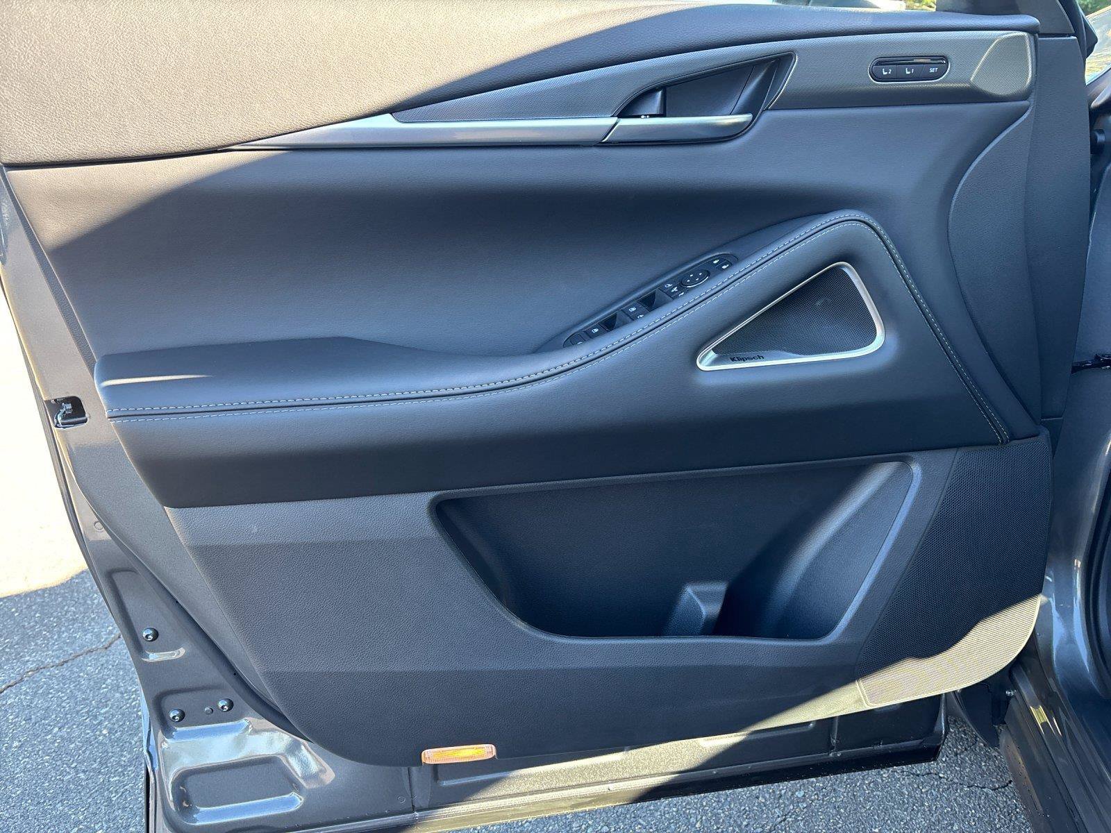 New 2027 INFINITI QX60 Luxe AWD/4WD image 13