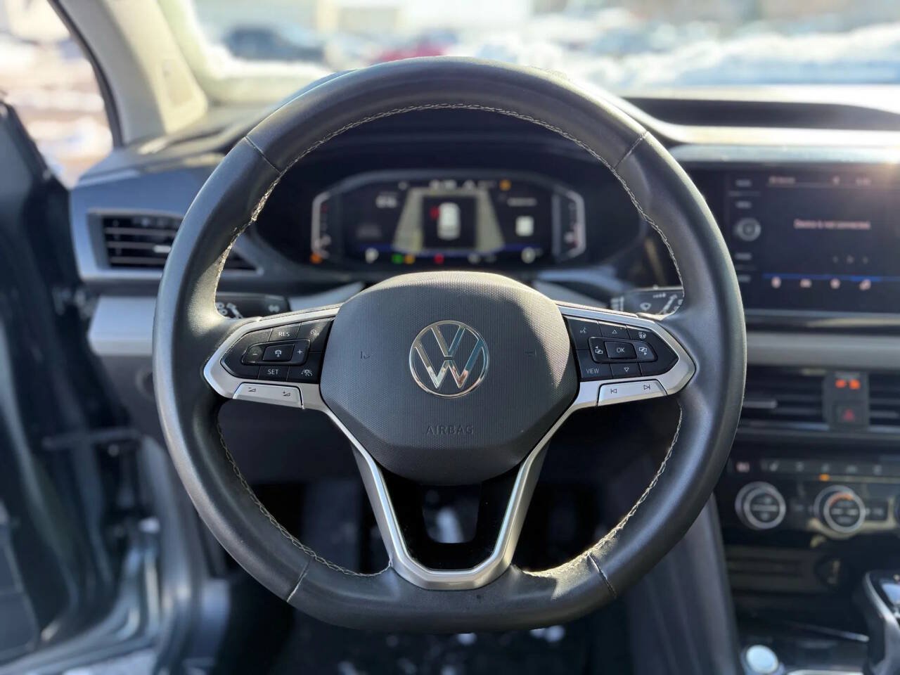 Used 2022 Volkswagen Taos SEL w/ Panoramic Sunroof Package AWD/4WD image 10