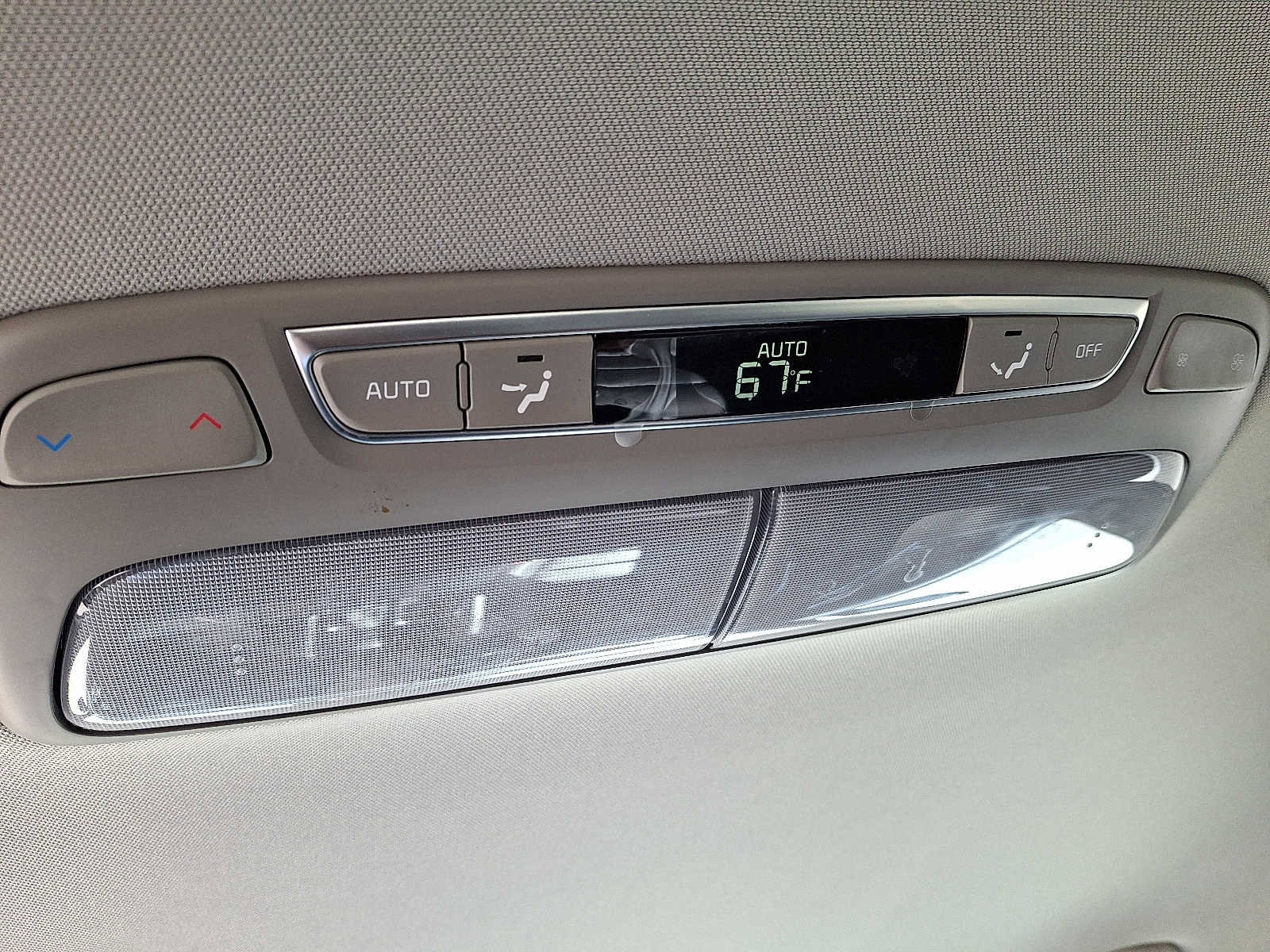 Used 2023 Kia Telluride S image 12