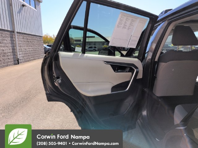 Used 2019 Toyota RAV4 XLE w/ Convenience Package AWD/4WD image 25
