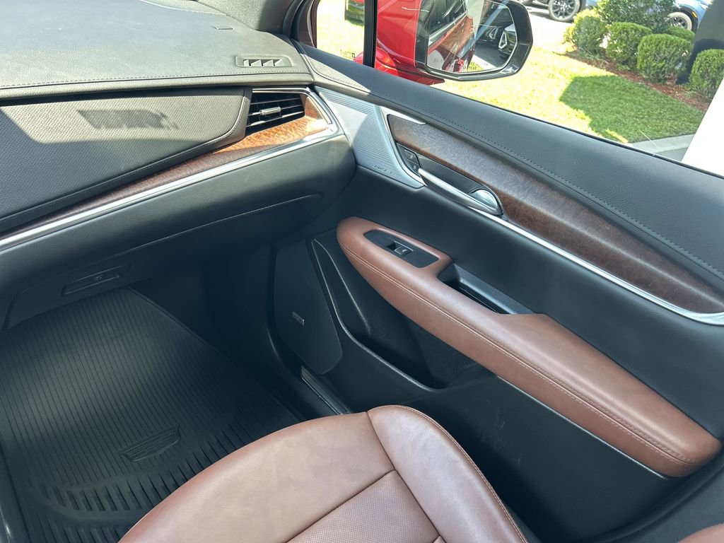Certified 2024 Cadillac XT5 Premium Luxury w/ Technology Package image 16