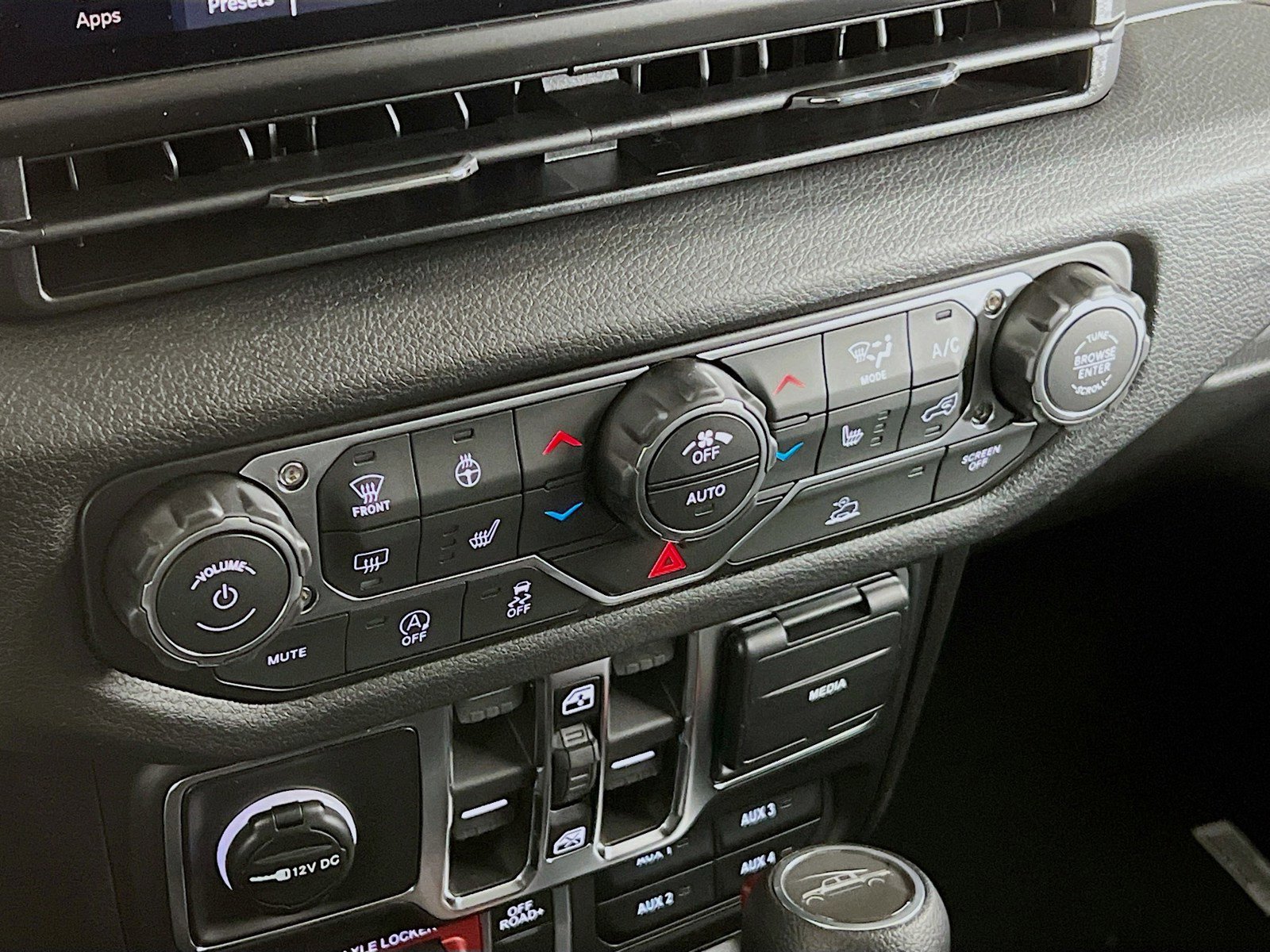 New 2026 Jeep Gladiator Willys AWD/4WD image 10