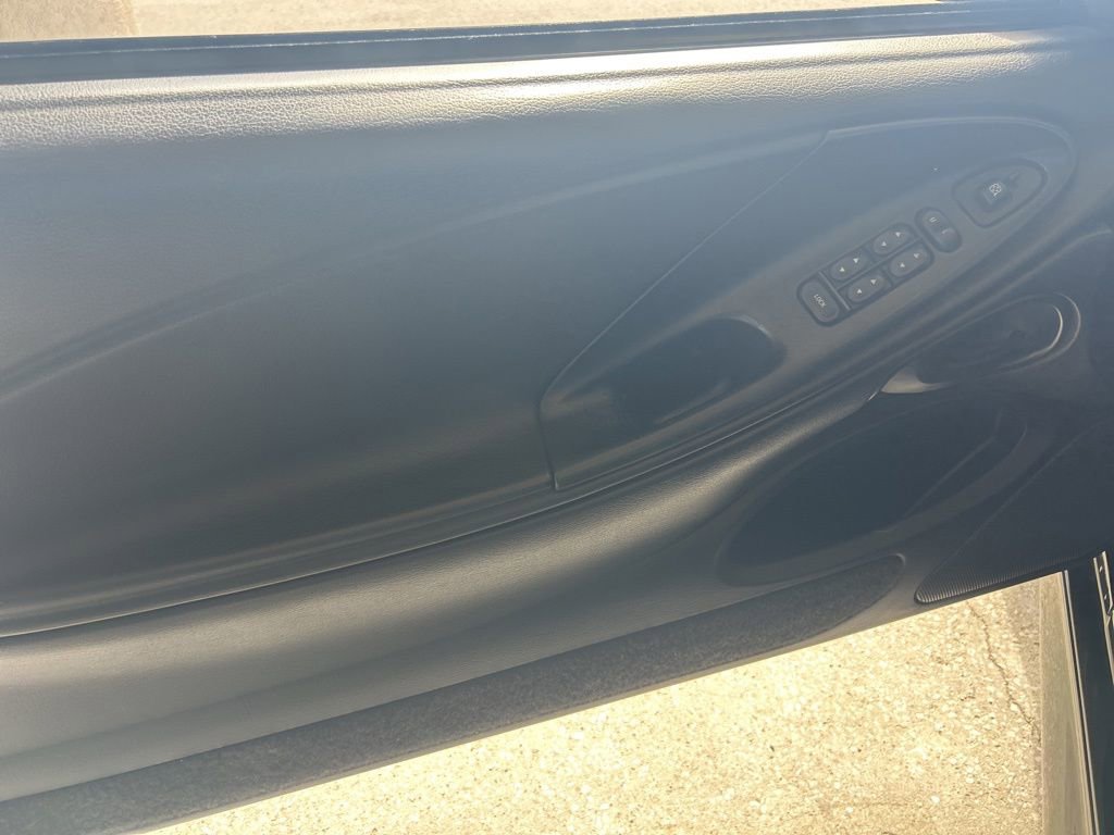 Used 1997 Ford Mustang Cobra RWD image 11
