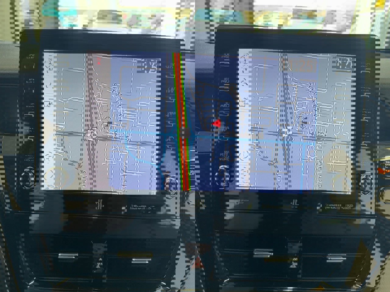 Certified 2021 Toyota Camry XLE w/ Navigation Upgrade Package image 27