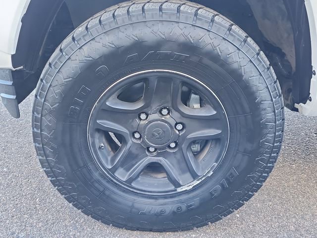 Used 2017 Toyota Tacoma TRD Sport image 10