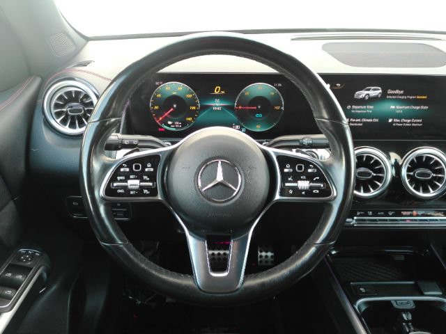 Used 2023 Mercedes-Benz EQB 300 4MATIC image 16