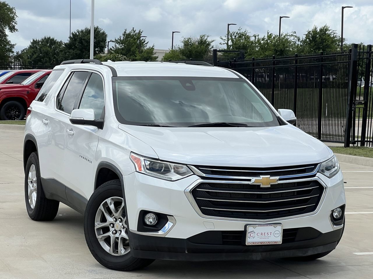 Used 2021 Chevrolet Traverse LT AWD/4WD image 2