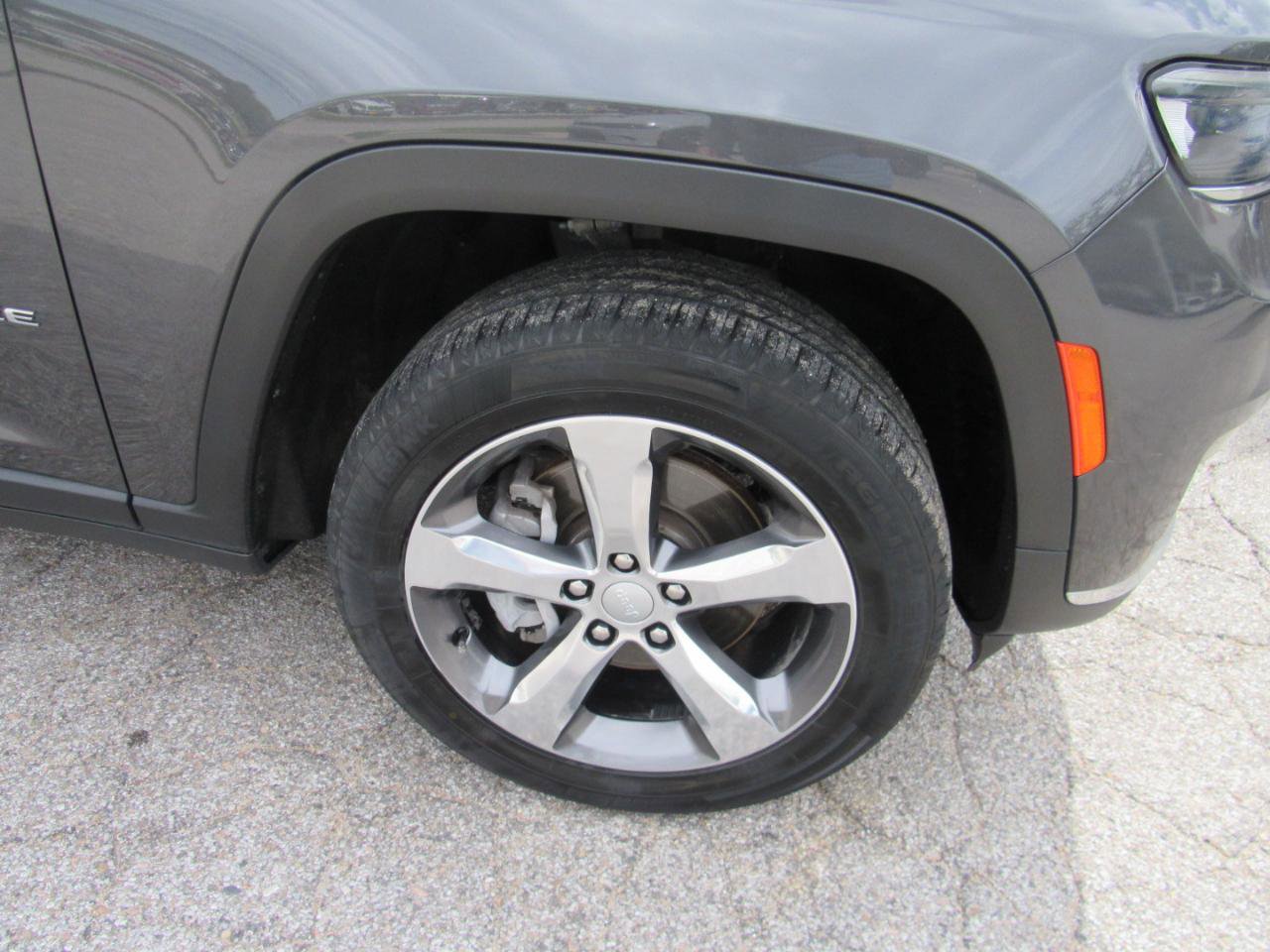 Used 2021 Jeep Grand Cherokee L Limited w/ Trailer Tow Group (B) AWD/4WD image 43