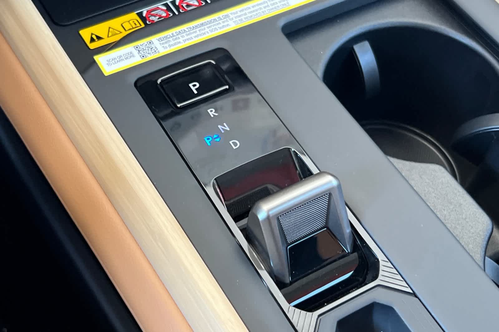New 2026 Lexus ES 350e w/ Cold Area Package FWD image 23