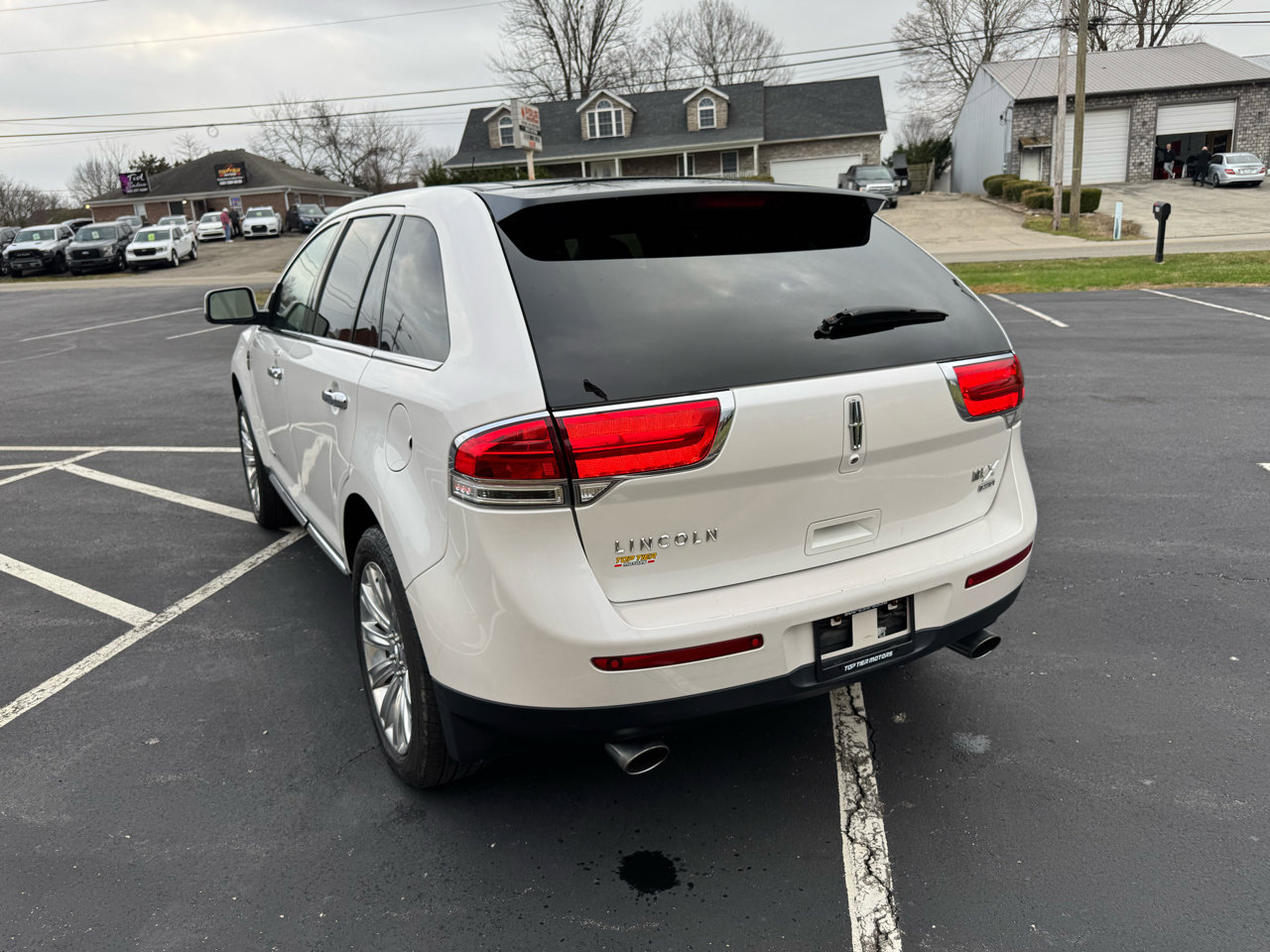 Used 2011 Lincoln MKX AWD w/ 102A Rapid Spec Order Code image 6