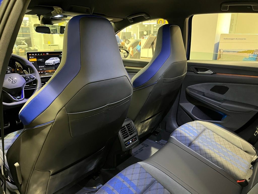 New 2025 Volkswagen Golf R Black Edition image 21