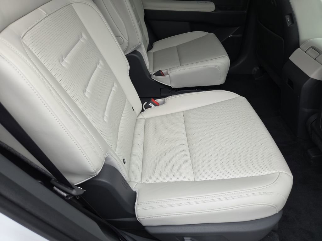 Used 2024 Hyundai Santa Fe Calligraphy image 23