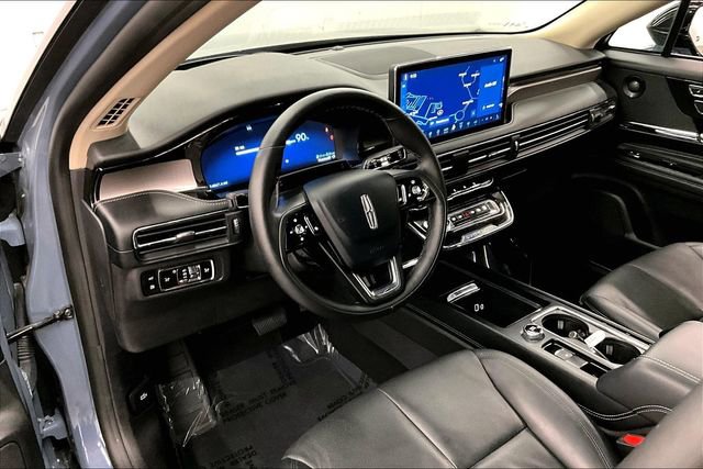 Used 2025 Lincoln Corsair Grand Touring w/ Equipment Group 302A image 15