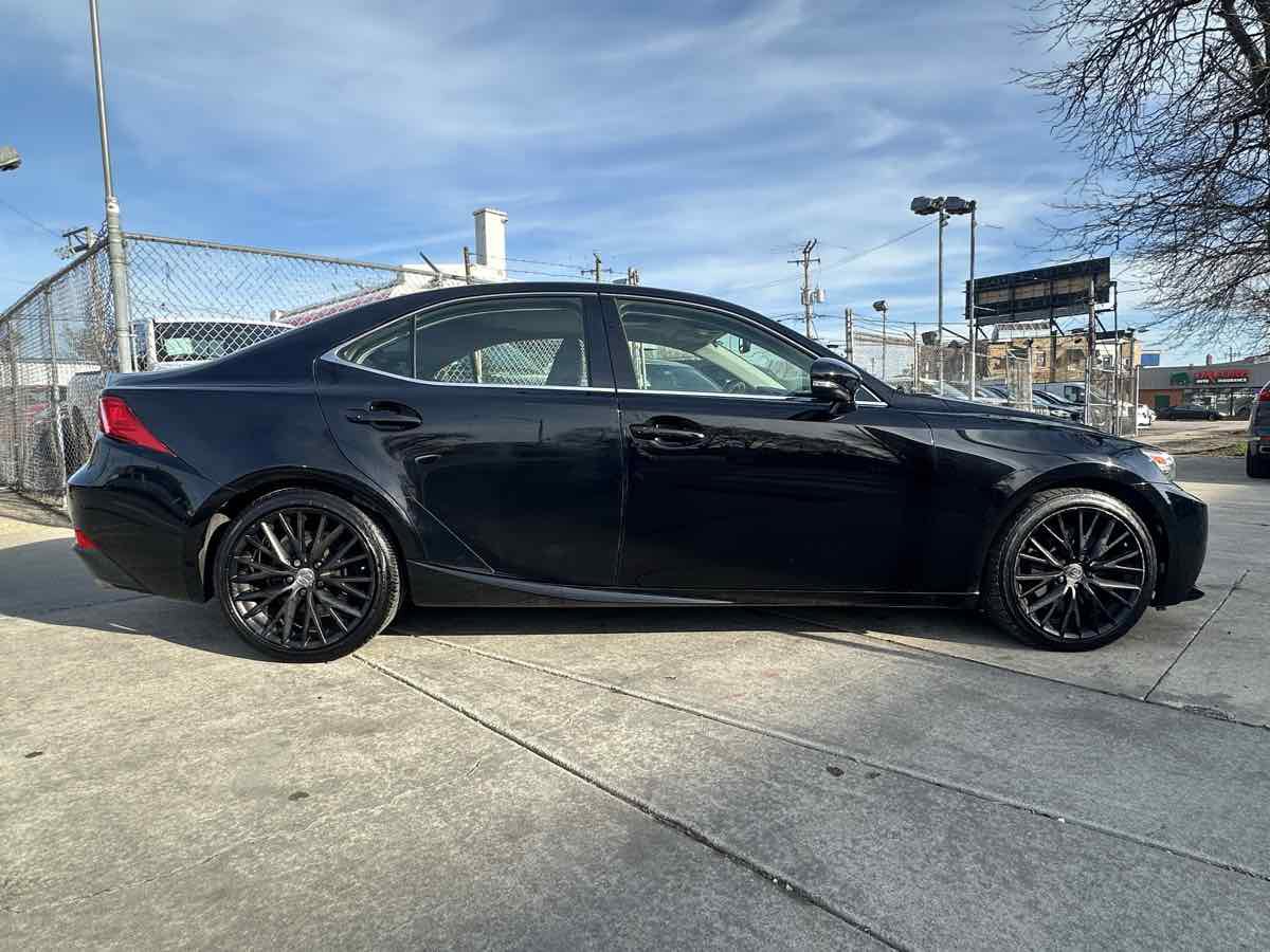 Used 2016 Lexus IS 300 AWD w/ Navigation System Package image 4