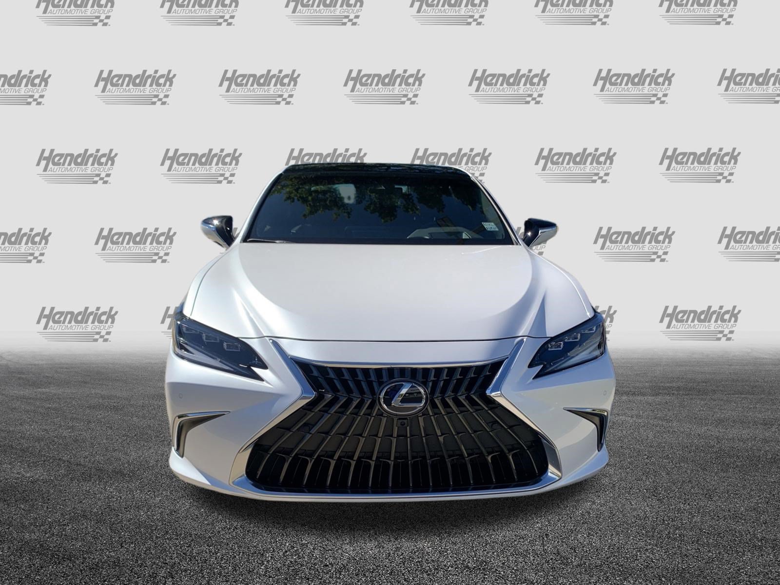 Used 2025 Lexus ES 350 Ultra Luxury FWD image 3