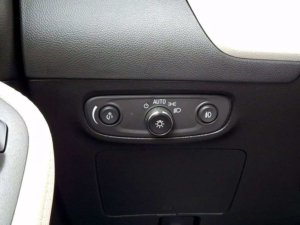 Certified 2023 Buick Encore GX Preferred w/ Cold Weather Comfort Package FWD image 22