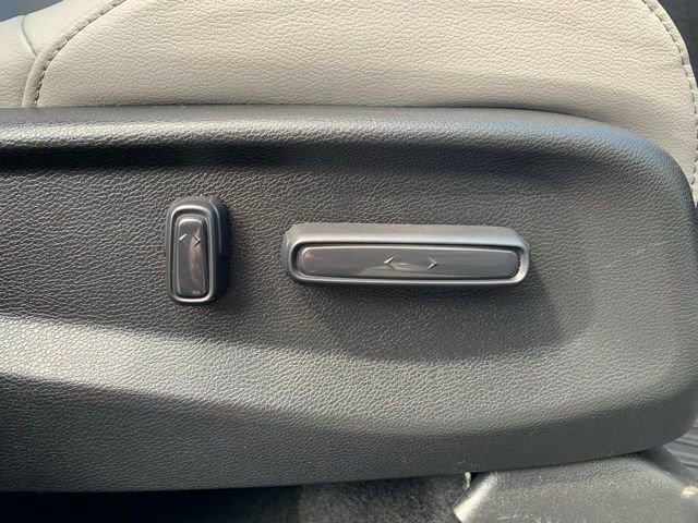 Used 2021 Honda CR-V Touring image 16