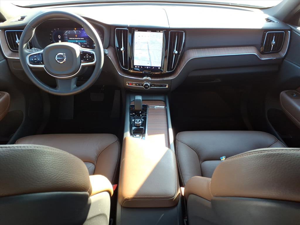 Certified 2023 Volvo XC60 B5 Plus w/ Protection Package Premier image 12