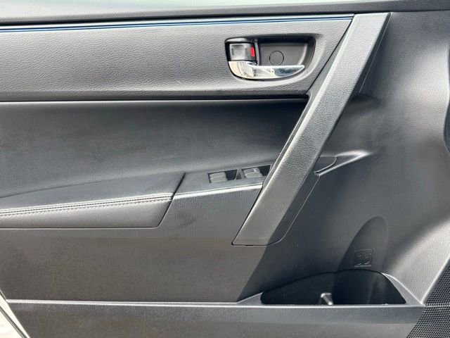 Used 2017 Toyota Corolla L image 11