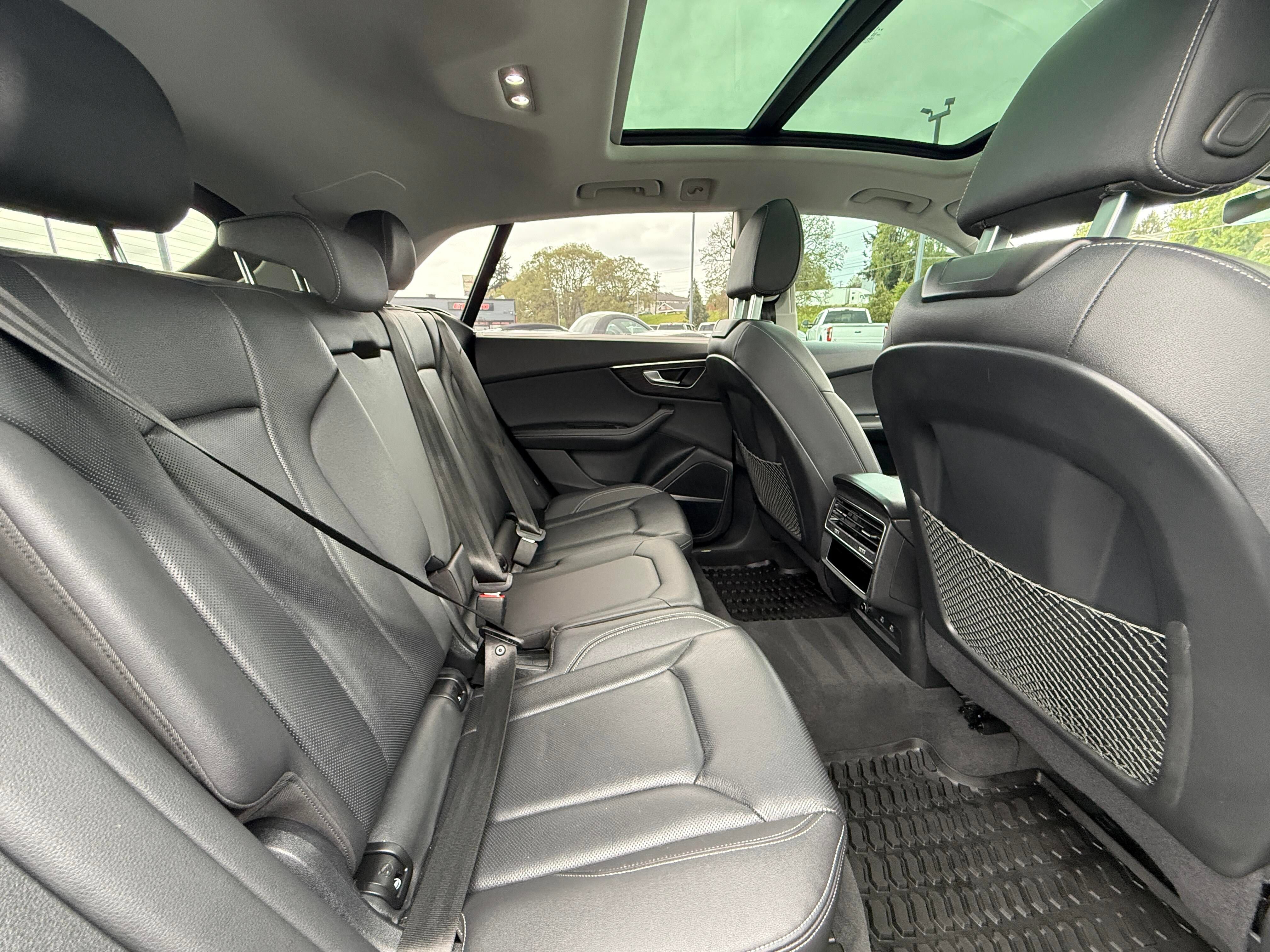 Used 2023 Audi Q8 Prestige AWD/4WD image 8