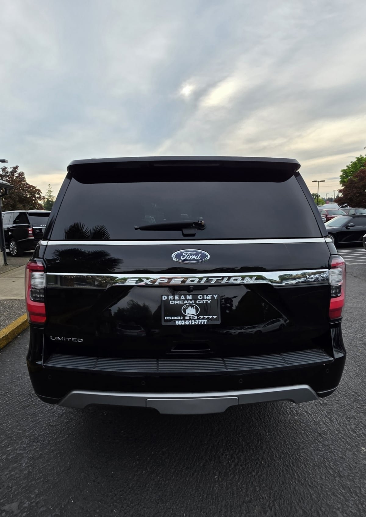 Used 2021 Ford Expedition Max Limited AWD/4WD image 9