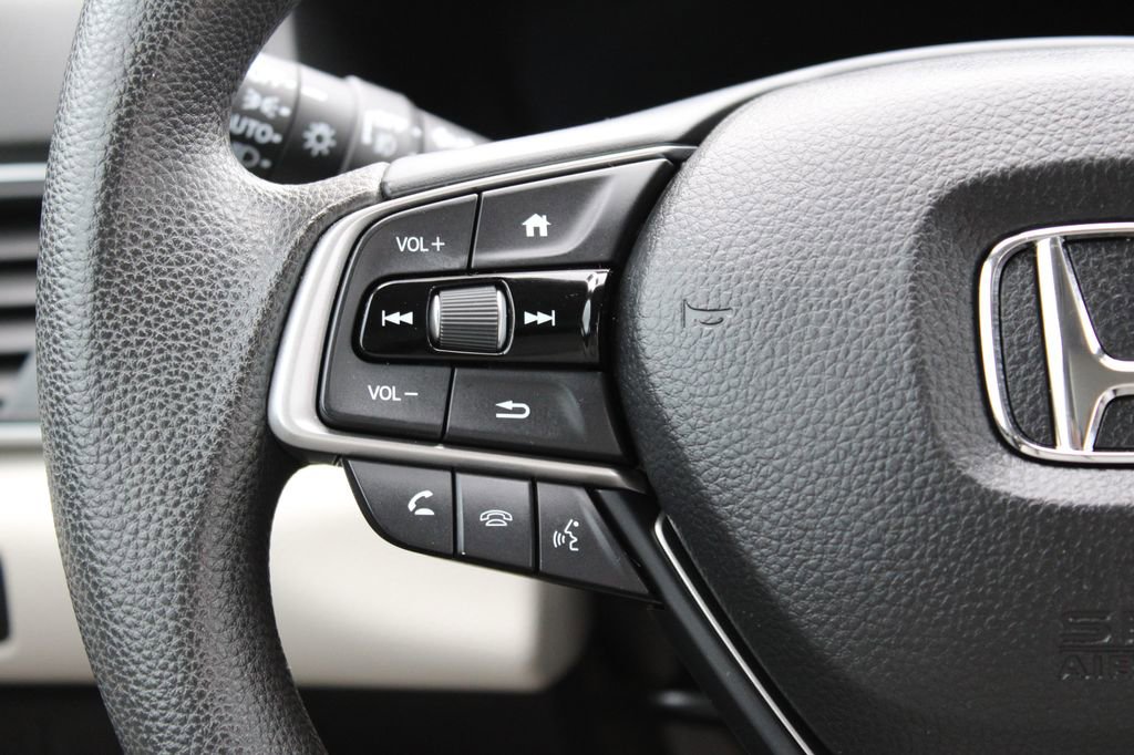 Certified 2018 Honda Accord EX image 19