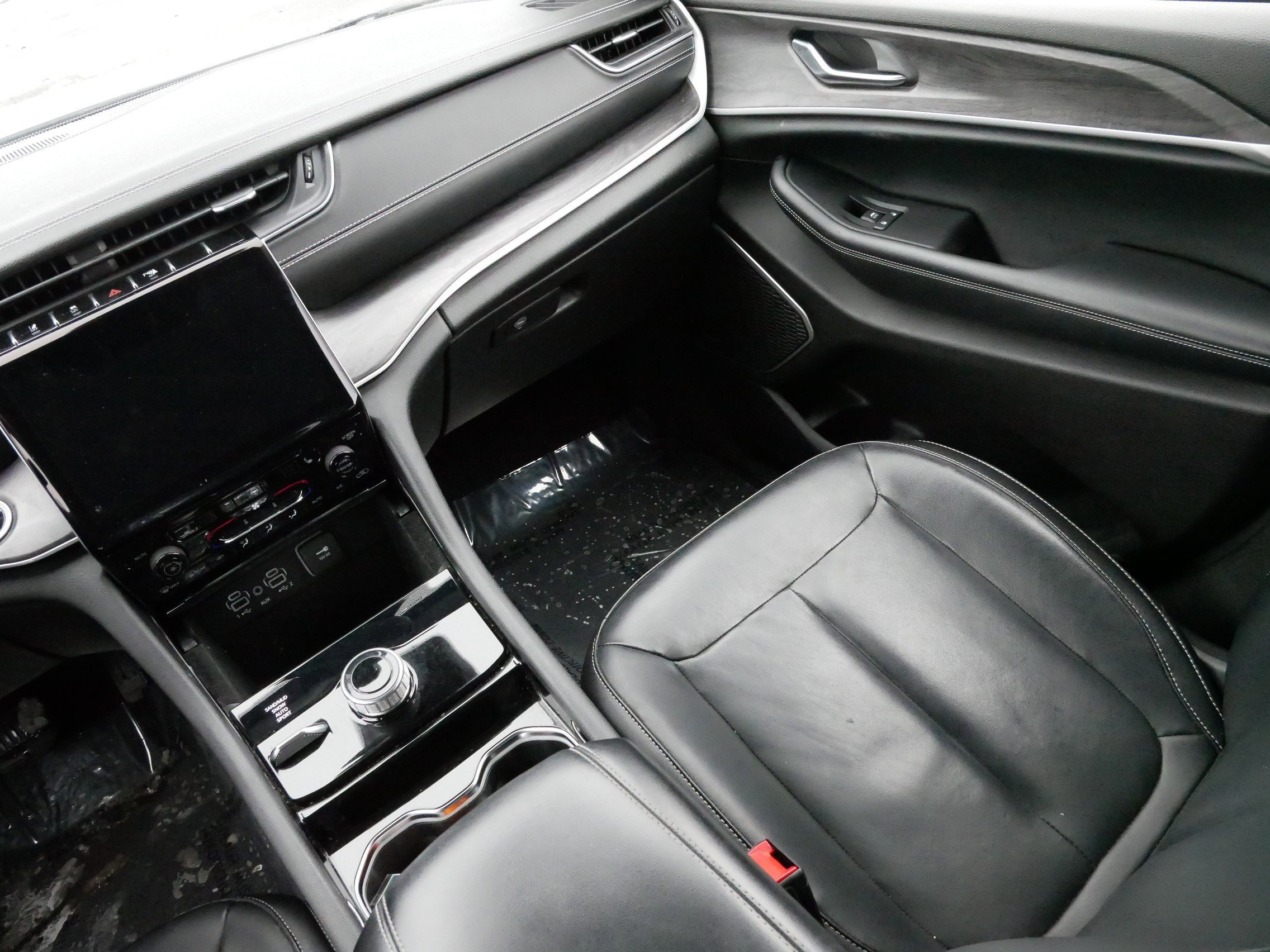 Used 2021 Jeep Grand Cherokee L Limited image 11