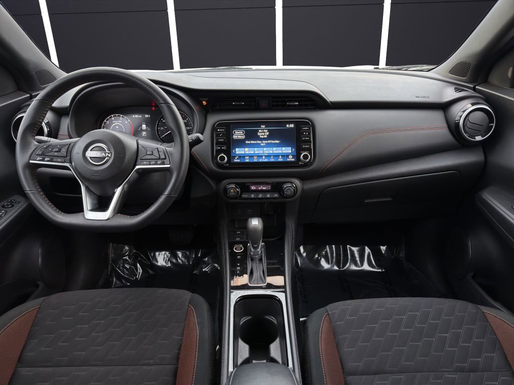Used 2024 Nissan Kicks SR image 13