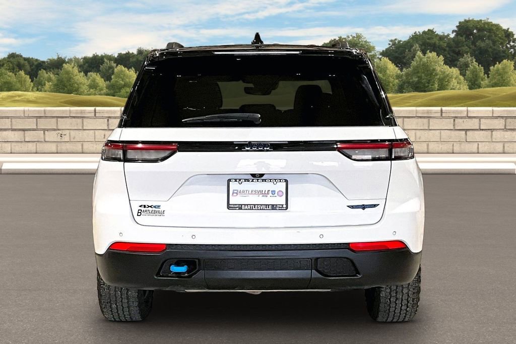 Used 2024 Jeep Grand Cherokee Trailhawk image 4