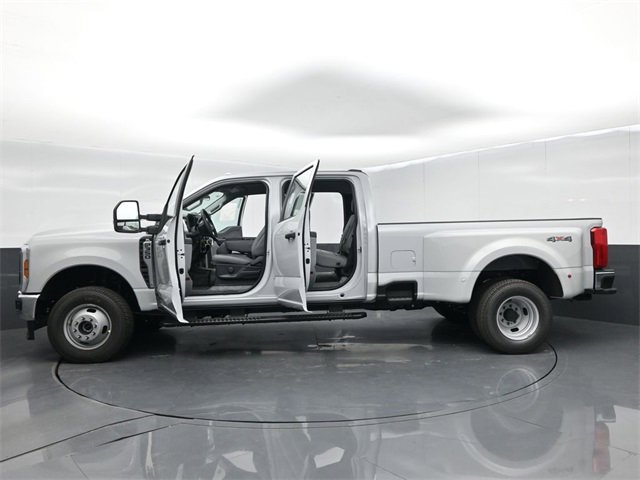 New 2026 Ford F350 XL image 63