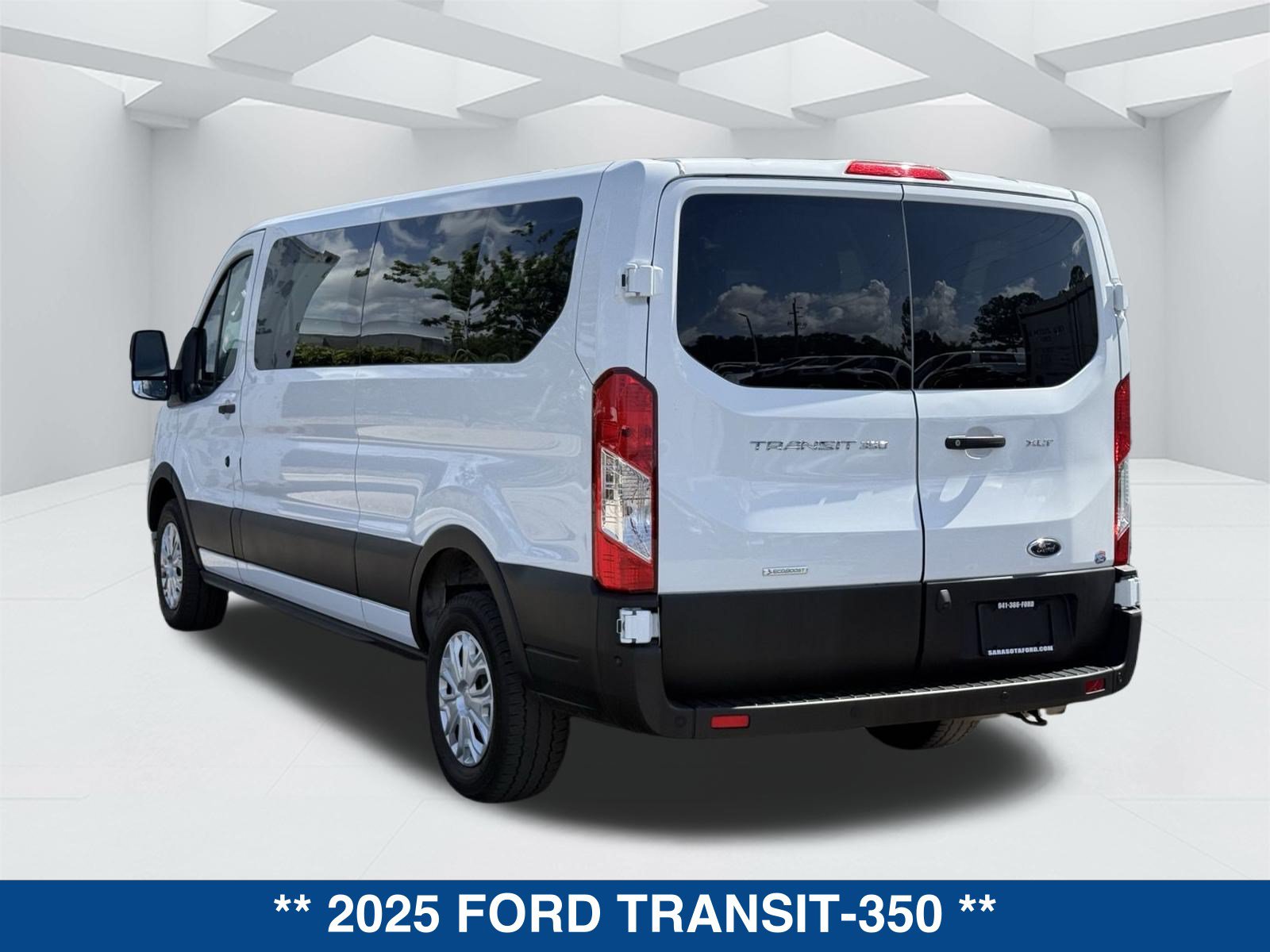 Used 2025 Ford Transit 350 XLT RWD image 6