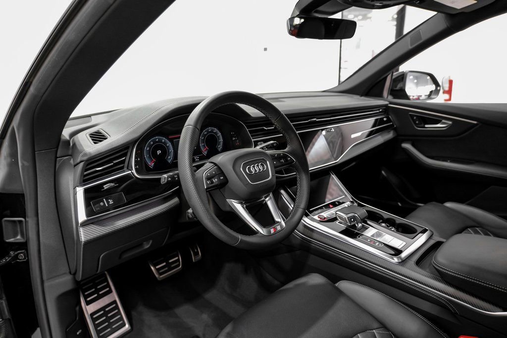 Used 2024 Audi SQ8 Premium Plus w/ Executive Package image 5