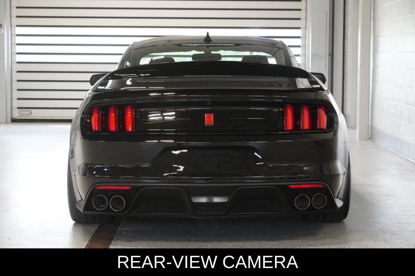 Used 2020 Ford Mustang Shelby GT350R w/ GT350R Equipment Group 920A RWD image 5