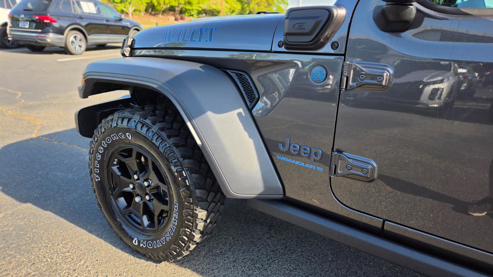 Used 2023 Jeep Wrangler Unlimited w/ Cold Weather Group image 10