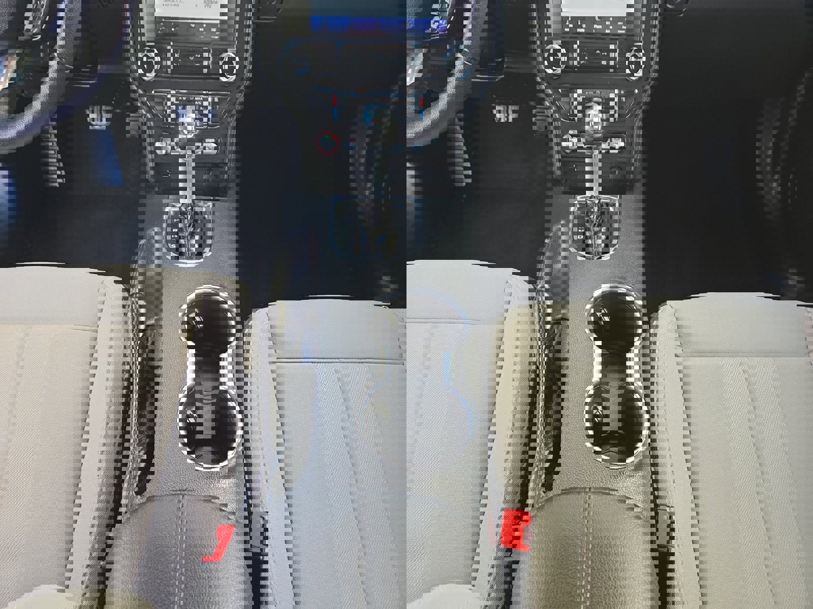 Certified 2022 Ford Mustang Convertible w/ Equipment Group 101A image 21